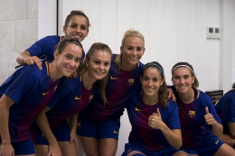 Lieke Martens en medespeelsters